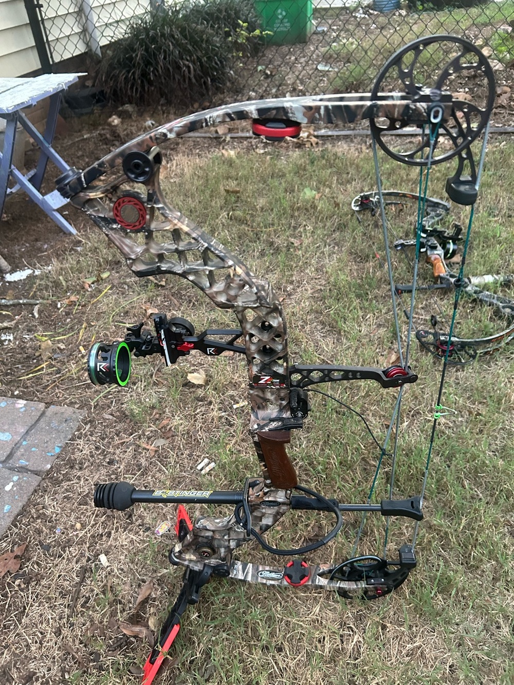Camouflage Compound Bow for Men - Realtree Camo